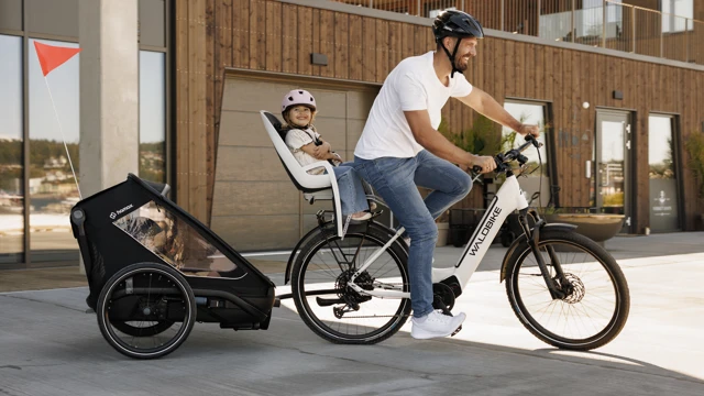 bike trailer suitable for use with electric bikes