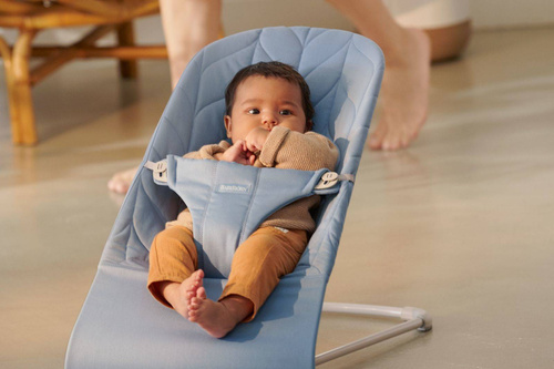 BABYBJÖRN - BLISS WOVEN, Blue (Light Grey, Petal Quilt)