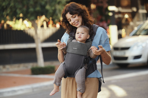 BABYBJÖRN Bib for Baby Carrier Harmony - Dark Grey