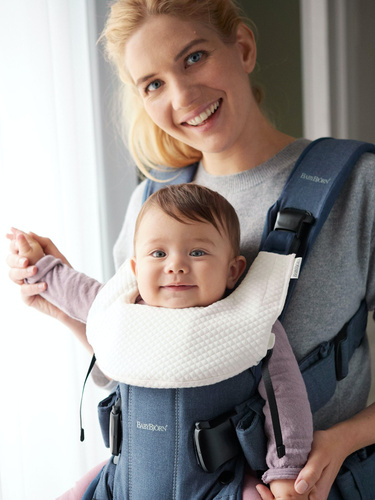 BABYBJÖRN Bib for Baby Carrier ONE - White
