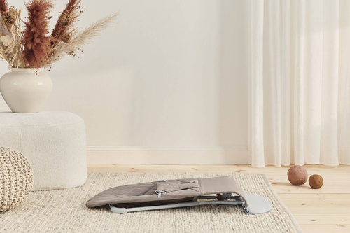 BABYBJÖRN - BOUNCER BLISS Woven, Petal quilt, Sand Grey