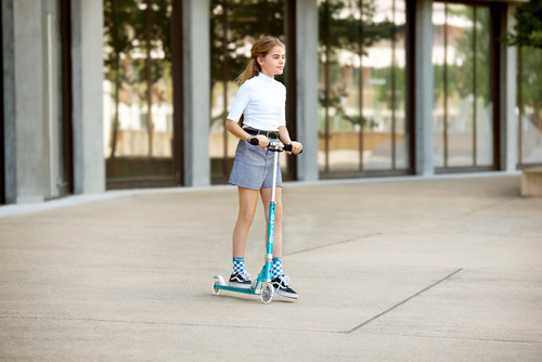 MICRO - two-wheeled scooter for children from 5 years Sprite LED, ocean blue