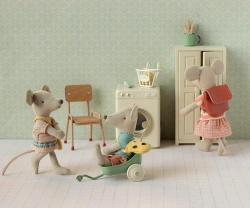 MAILEG - Mouse riding a tricycle, Big Sister, coral
