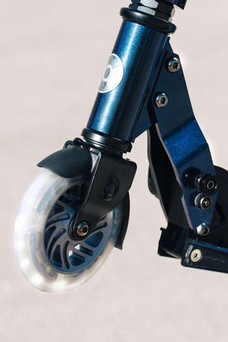 MICRO - two-wheeled scooter for children from 5 years Sprite LED, pearl blue purple