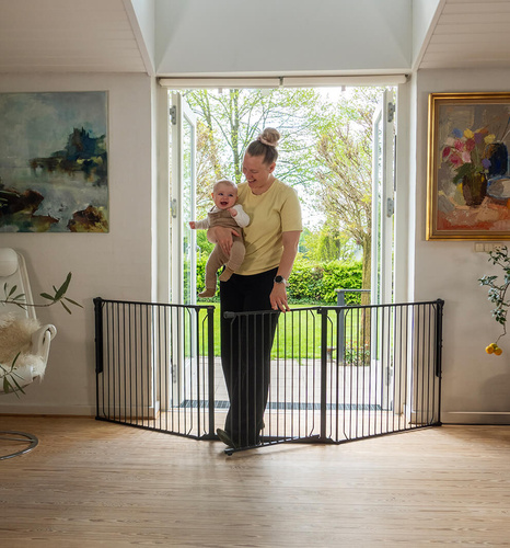 Baby Dan - Carl Wide X outdoor safety gate, black