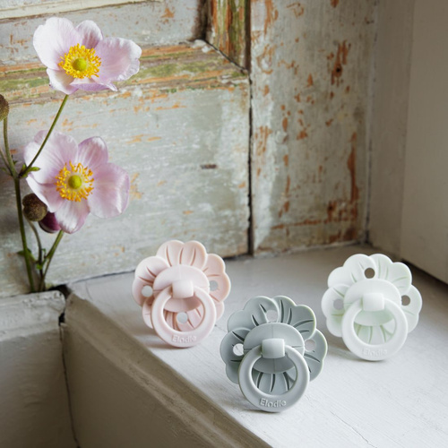 ELODIE DETAILS - Binky Bloom silicone pacifier 3m+, vanilla white