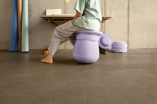 STAPELSTEIN - Dynamic small, light violet