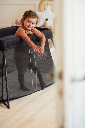 BABYBJÖRN - Travel Crib Light, Black + sheet