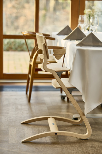 LEANDER - Louie™ Highchair, Oak, Natural