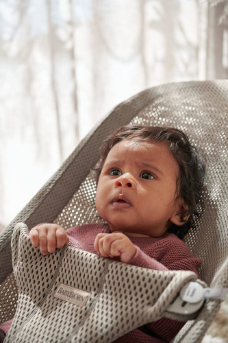 BABYBJÖRN - BLISS MESH bouncer, grey beige + Soft Friends toy