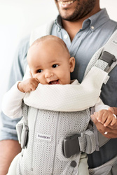 BABYBJÖRN Bib for Baby Carrier ONE - White
