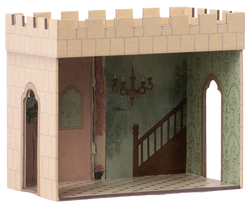 MAILEG – castle hall