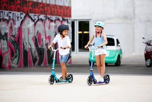 MICRO - two-wheeled scooter for children Cruiser LED, blue