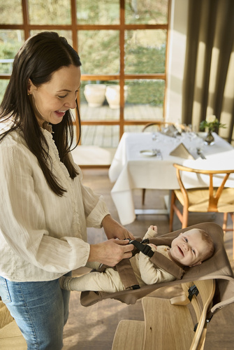 LEANDER - Newborn Seat for highchair Louie™ and Classic™, Mocca