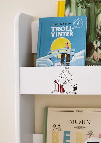 Kid's Concept - Book display MOOMIN
