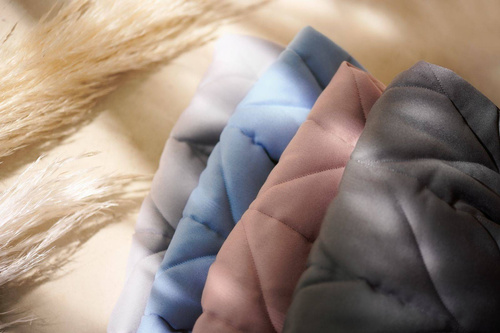 BABYBJÖRN - Bouncer BLISS - Dusty Pink, Petal Quilt + Toy Googly Eyes Pastels