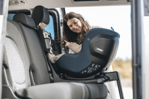 THULE - Elm Connect 360 - toddler car seat, darkest blue