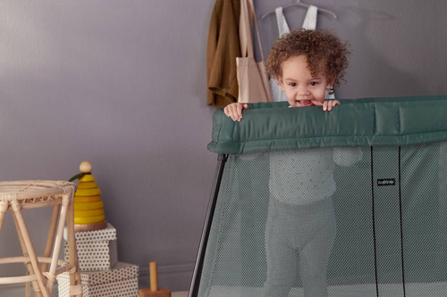 BABYBJÖRN - Travel Crib Light, Dark Green + sheet
