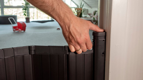 Baby Dan - Alma Safety Gate, Black