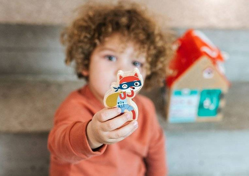 LILLIPUTIENS - Wooden manipulation house with locks Lisek Burglar 3 years +