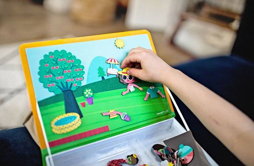 4 Seasons Magnetic Book Play Set - 3700217327217