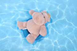 DOUDOU – Bubble Beach plush hippo by Histoire d'Ours, 20 cm, powder pink