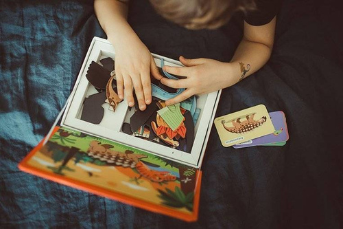 Janod - Magnetic Puzzle Dinosaurs Magnetibook