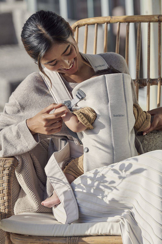 BABYBJÖRN - Baby Carrier MINI 3D Jersey, Light beige