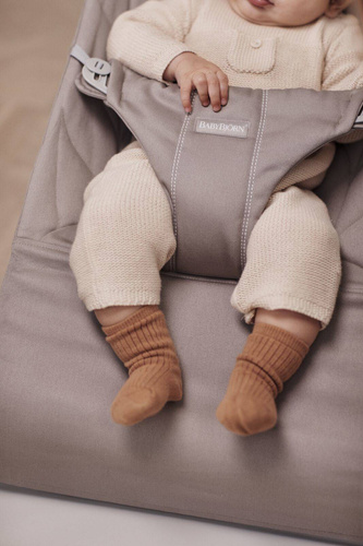 BABYBJORN - BLISS Woven bouncer, Petal Quilt, sand grey + Soft Friends toy