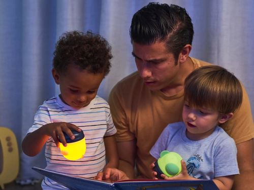 Yumi Yay - Nightlight Billy & Tika