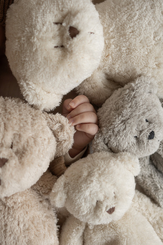 MOONIE 2.0 - organic humming teddy bear with lamp, sand