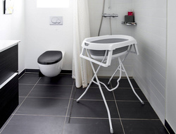 Baby Dan - SafeSplash bath stand 