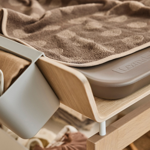 LEANDER - topper for changing mat, mocca