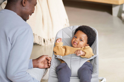 BABYBJÖRN - Bouncer Woven - Light Grey, Petal Quilt