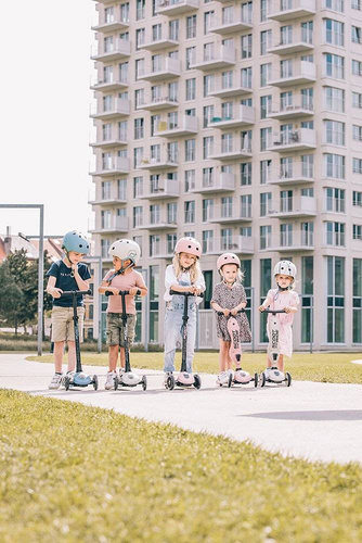 SCOOTANDRIDE - Highwaykick 3 LED - Folding scooter with light-up wheels 3+ Rose