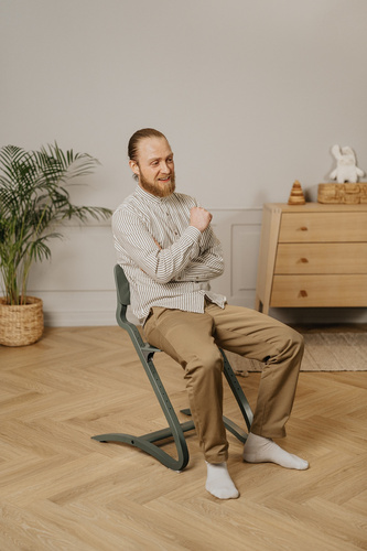 Leander Louie™ Highchair, Beech, Sage green