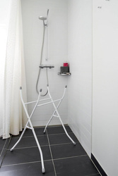 Baby Dan - SafeSplash bath stand 