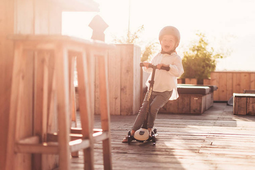 SCOOTANDRIDE - Highwaykick 3 LED - Folding scooter with light-up wheels 3+ Ash