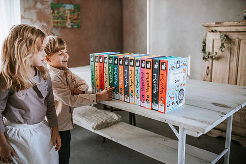 Janod - Magnetic puzzle. Costumes Boy Magnetibook collection 2018