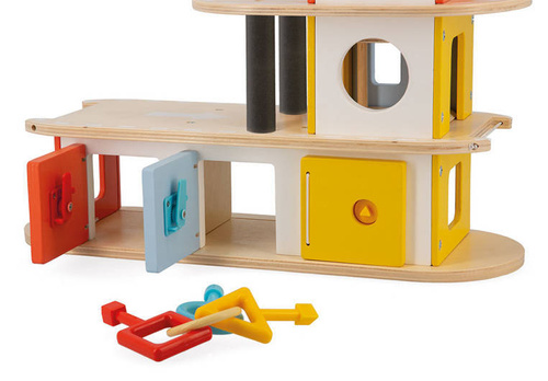 Janod - Wooden garage with 4 accessories. Bolid 2+