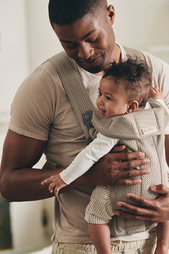 BABYBJÖRN - Baby Carrier MINI 3D Mesh, Grey Beige