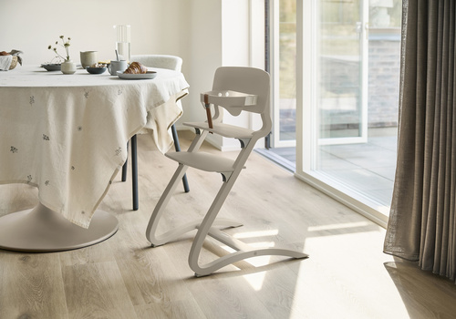 LEANDER - safety bar for Louie™ high chair, Beech, Cappuccino