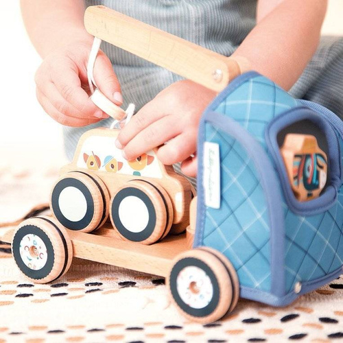 LILLIPUTIENS - Wooden tug with a movable hook and a donkey car Ignace 2 years +