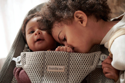 BABYBJÖRN - BLISS MESH bouncer, grey beige + Soft Friends toy