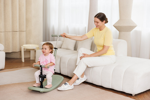 MICRO - swing scooter Mini Deluxe Rock&Go LED, olive sage