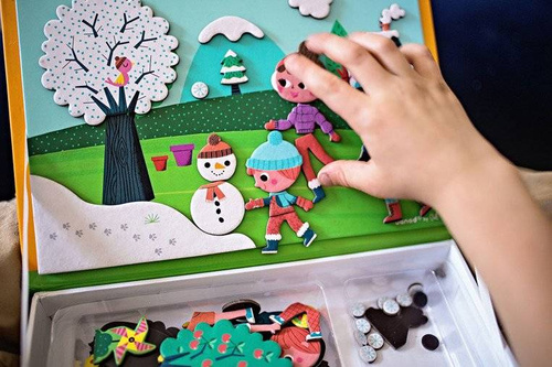 Janod - Magnetic puzzle 4 seasons Magnetibook collection 2018