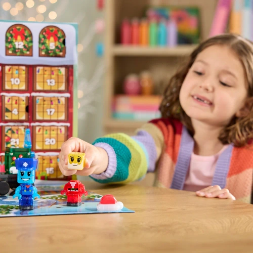 MAGNA-TILES Magnetic Tiles Advent Calendar – 34 pieces