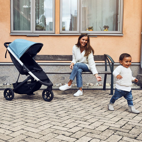 Wózek spacerowy Thule Spring - Black/Soft Beige