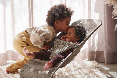 BABYBJÖRN - BLISS MESH bouncer, grey beige + Soft Friends toy