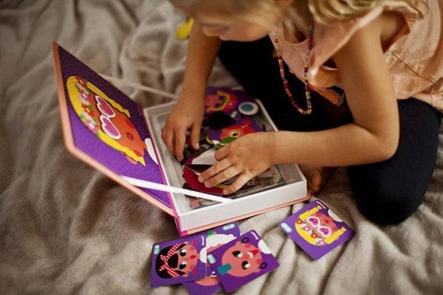 Janod - Magnetic puzzle Funny faces Girl Magnetibook collection 2018